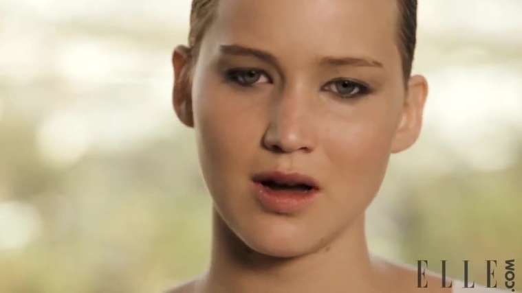 Behind_the_Scenes_Elle_Photoshoot_28December_201229__2832329.jpg