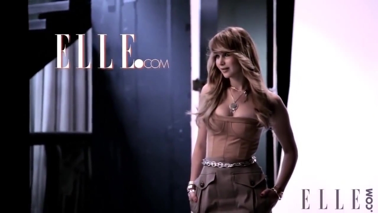 Behind_the_Scenes_Elle_Photoshoot_28December_201229__283329.jpg