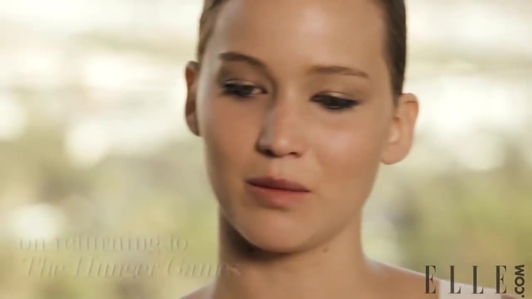 Behind_the_Scenes_Elle_Photoshoot_28December_201229__2843229.jpg
