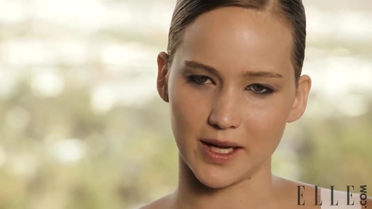 Behind_the_Scenes_Elle_Photoshoot_28December_201229__2847429.jpg