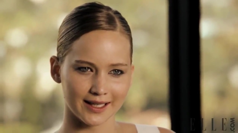 Behind_the_Scenes_Elle_Photoshoot_28December_201229__2852929.jpg