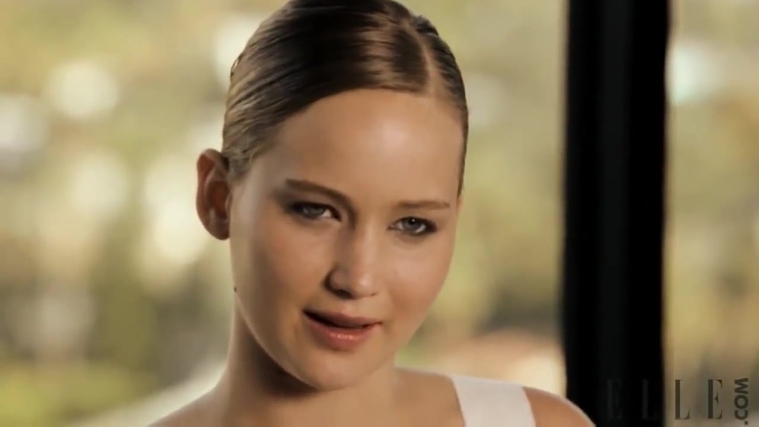 Behind_the_Scenes_Elle_Photoshoot_28December_201229__2853729.jpg