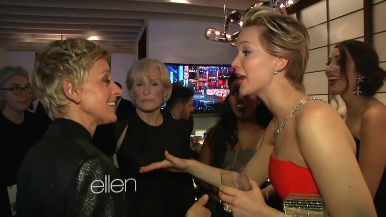 Behind_the_Scenes_at_the_Oscars_2811729.jpg