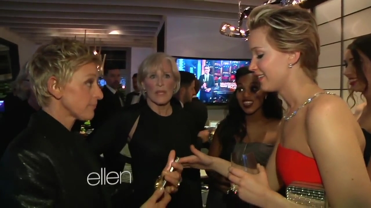 Behind_the_Scenes_at_the_Oscars_2811929.jpg