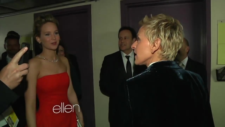 Behind_the_Scenes_at_the_Oscars_282029.jpg