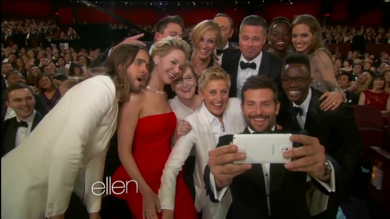 Behind_the_Scenes_at_the_Oscars_285129.jpg