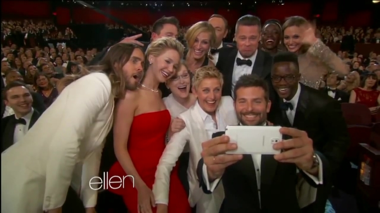 Behind_the_Scenes_at_the_Oscars_285329.jpg