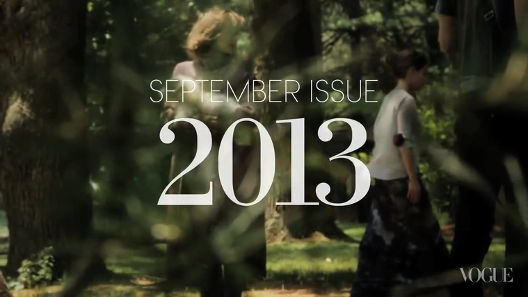 Behind_the_Scenes_with_Jennifer_Lawrence_on_Her_Cover_Shoot_-_Vogue_Diaries_052.jpg