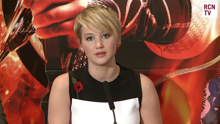 Catching_Fire_Press_Conference_2812129.jpg