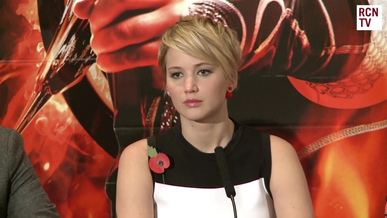 Catching_Fire_Press_Conference_2830329.jpg