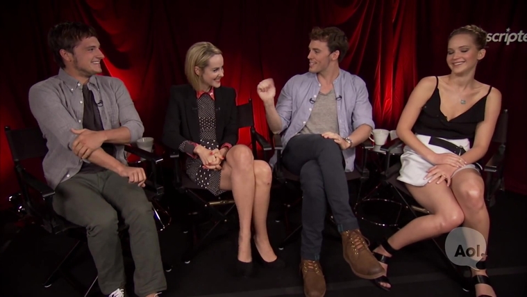 Catching_Fire_Unscripted_Interview_Moviefone__2810229.jpg