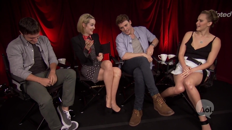 Catching_Fire_Unscripted_Interview_Moviefone__2813929.jpg