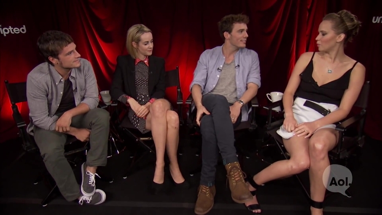 Catching_Fire_Unscripted_Interview_Moviefone__2815329.jpg