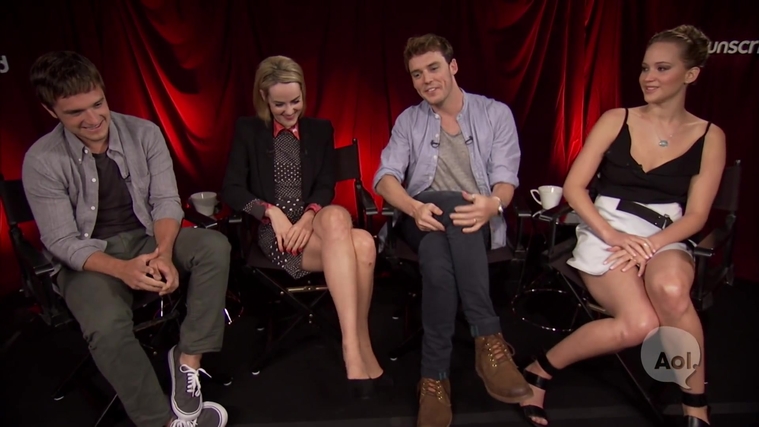 Catching_Fire_Unscripted_Interview_Moviefone__2816929.jpg