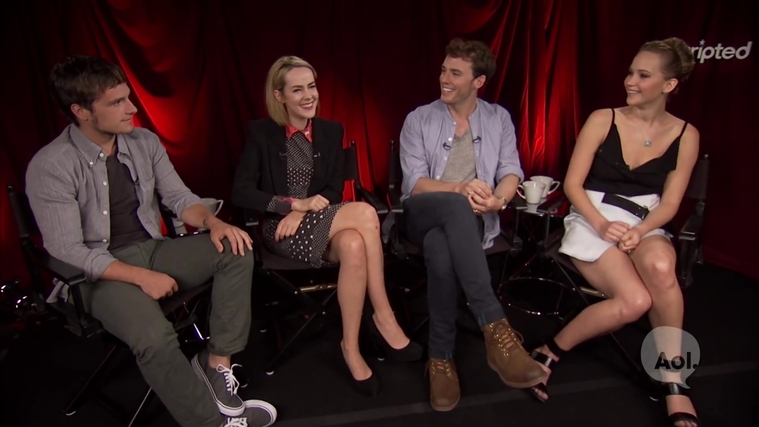 Catching_Fire_Unscripted_Interview_Moviefone__2819629.jpg