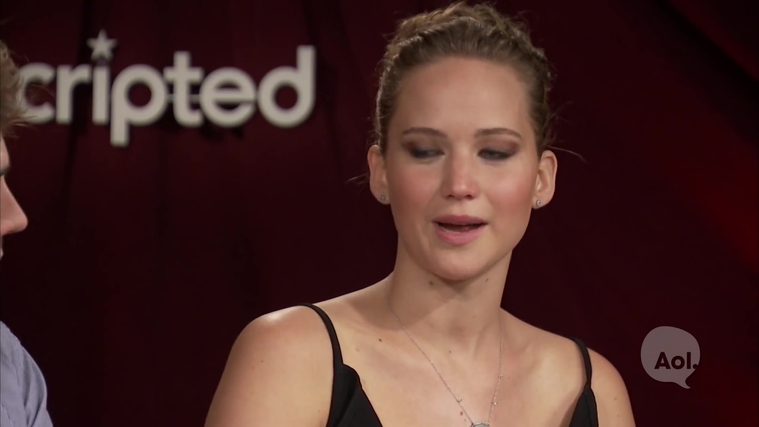 Catching_Fire_Unscripted_Interview_Moviefone__2820329.jpg