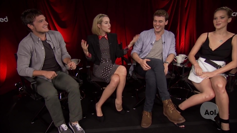 Catching_Fire_Unscripted_Interview_Moviefone__2823929.jpg