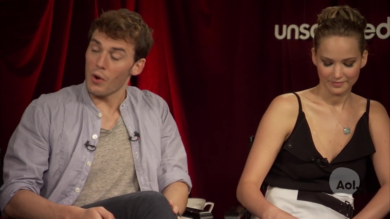 Catching_Fire_Unscripted_Interview_Moviefone__2826629~0.jpg