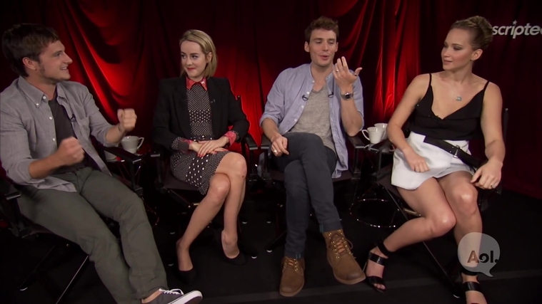 Catching_Fire_Unscripted_Interview_Moviefone__2827929~0.jpg