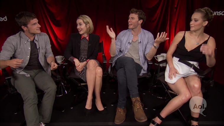 Catching_Fire_Unscripted_Interview_Moviefone__2830029.jpg