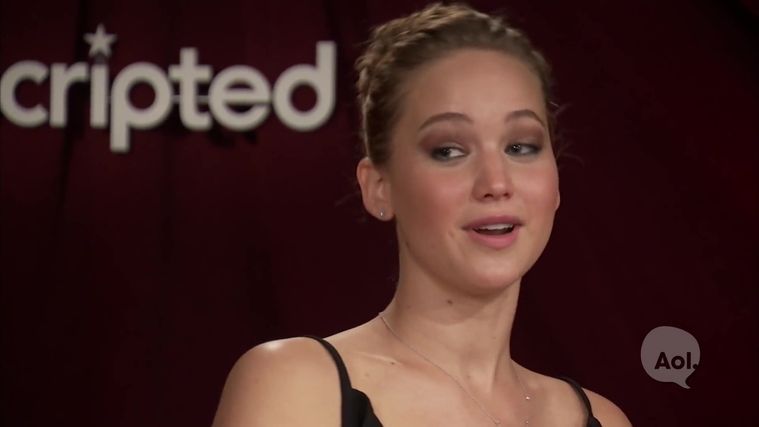 Catching_Fire_Unscripted_Interview_Moviefone__2831529~0.jpg