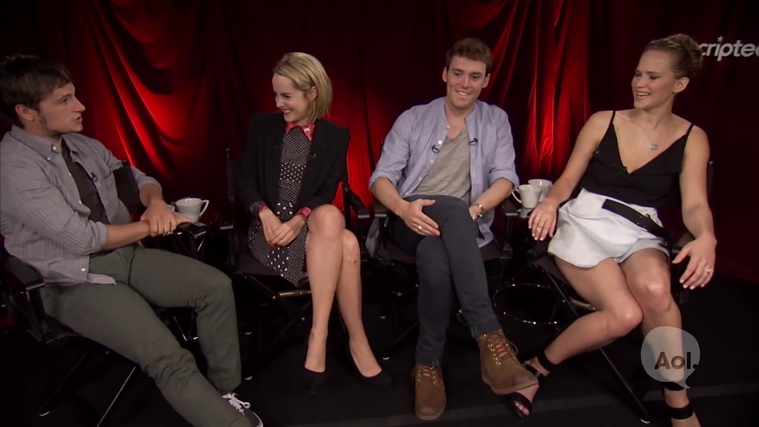 Catching_Fire_Unscripted_Interview_Moviefone__2833829~0.jpg