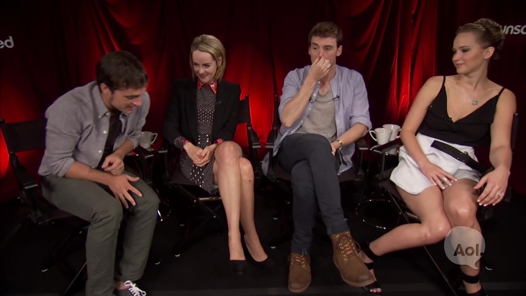 Catching_Fire_Unscripted_Interview_Moviefone__2834529~0.jpg