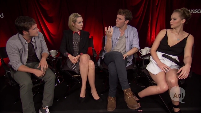 Catching_Fire_Unscripted_Interview_Moviefone__2835329~0.jpg