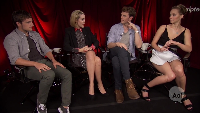Catching_Fire_Unscripted_Interview_Moviefone__2838929.jpg