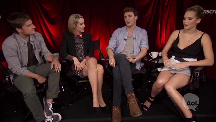 Catching_Fire_Unscripted_Interview_Moviefone__286429.jpg