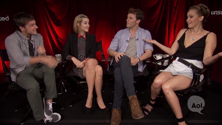 Catching_Fire_Unscripted_Interview_Moviefone__288429.jpg