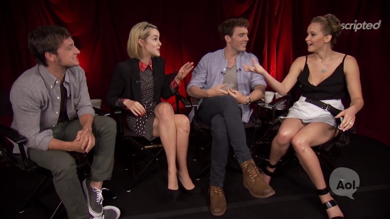 Catching_Fire_Unscripted_Interview_Moviefone__289129.jpg