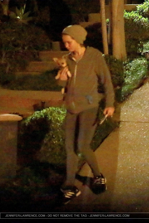 December_12_-_Arriving_at_Gabe_Polsky_s_home_in_Beverly_Hills_285329.jpg