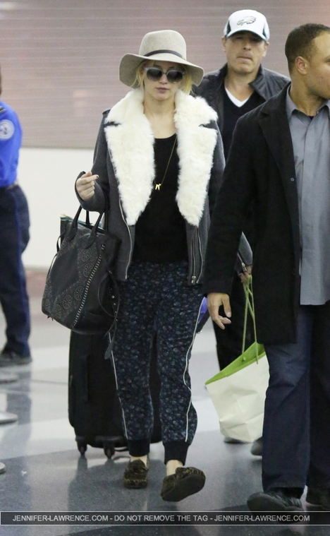 December_14_-_Departing_LAX_Airport_in_Los_Angeles_282329.jpg