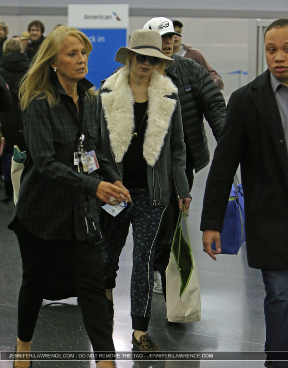 December_14_-_Departing_LAX_Airport_in_Los_Angeles_286929.jpg