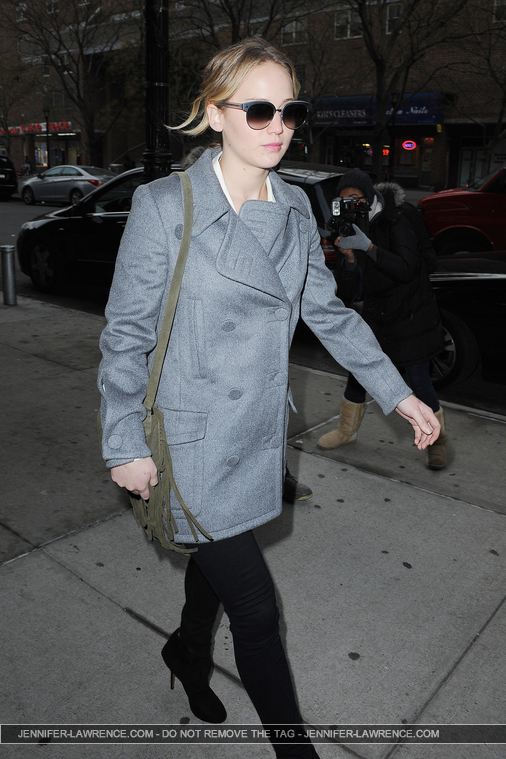 December_16_-_Returning_to_her_Tribeca_hotel_in_New_York_28829.jpg