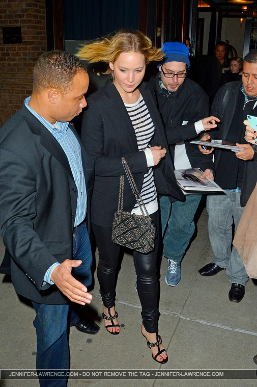December_17_-_Leaving_the_Greenwich_hotel_in_New_York_28729.jpg