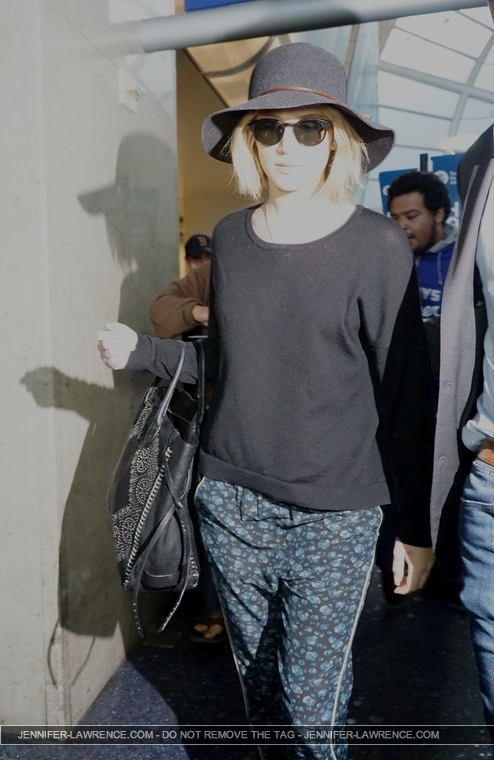 December_18_-_Leaving_LAX_Airport_2811129~0.jpg