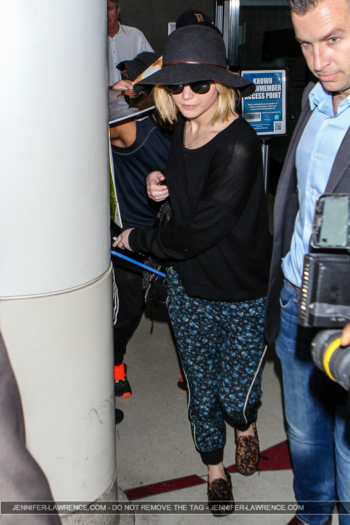 December_18_-_Leaving_LAX_Airport_2815829~0.jpg