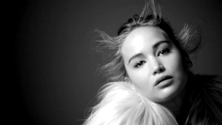 ELLE_Magazine_28June_201129_5BBehind_the_Shoot5D_2851129.jpg
