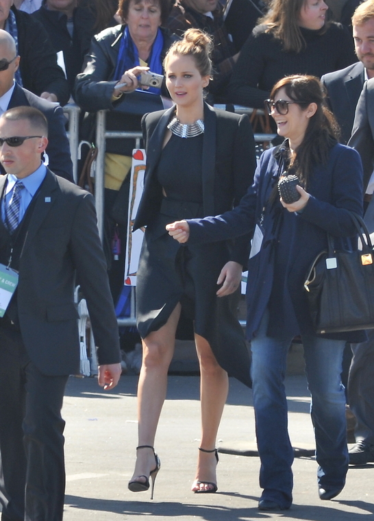 February_23_-_Jennifer_Lawrence_outside_Independent_Spirit_Awards_in_Santa_Monica_281129.jpg