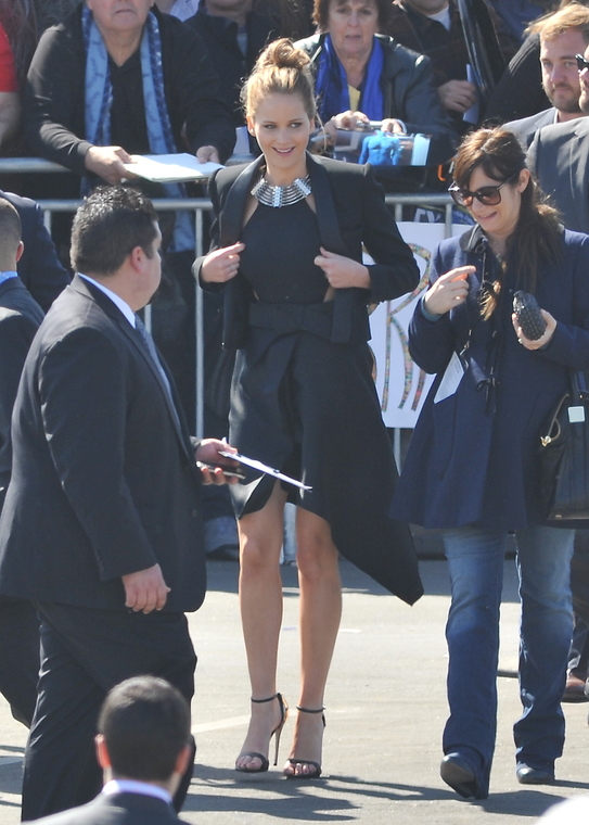 February_23_-_Jennifer_Lawrence_outside_Independent_Spirit_Awards_in_Santa_Monica_281529.jpg
