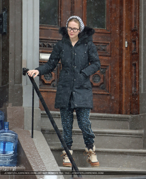 February_26_-_Out_in_Boston_with_her_dog_282129.jpg