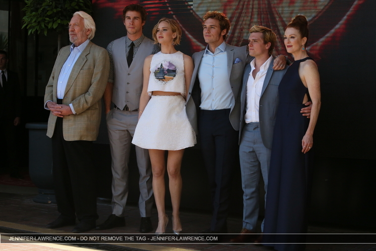 GROUP_May_17_-__Mockingjay_Part_1__photocall_at_Cannes_in_France_28529.JPG