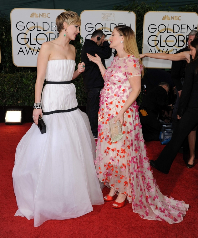 HQ_71st_Annual_Golden_Globe_Awards_-_Red_Carpet_2812129.jpg