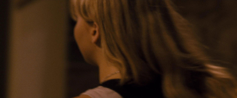 House_at_the_End_of_the_Street__28118629.jpg