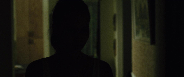 House_at_the_End_of_the_Street__28142429.jpg