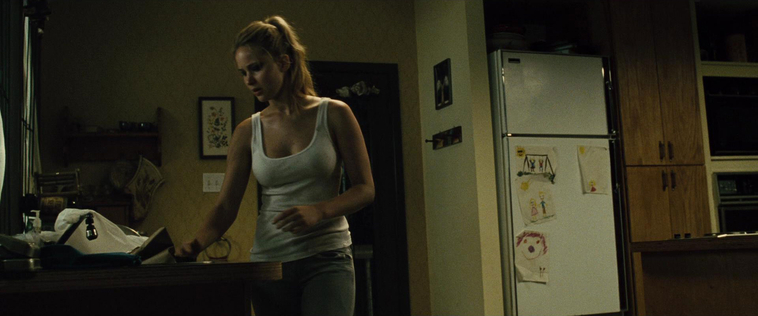 House_at_the_End_of_the_Street__28161029.jpg