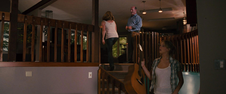 House_at_the_End_of_the_Street__282229.jpg