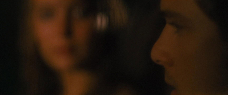 House_at_the_End_of_the_Street__2853929.jpg